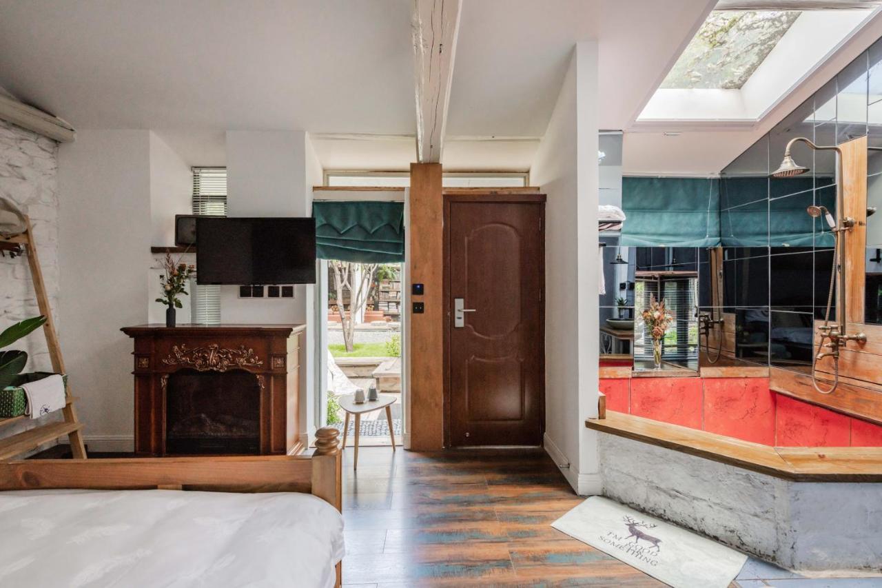 Dali Oldtown Deertrip Guesthouse Bagian luar foto